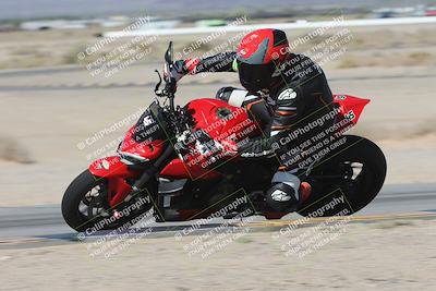 media/Oct-02-2025-Racers Edge (Thu) [[2c91cb6ab3]]/2-A Group/Session 2-Turn 9 Inside (1030am)/